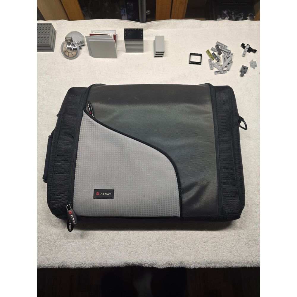 Foray briefcase and messenger-style laptop bag